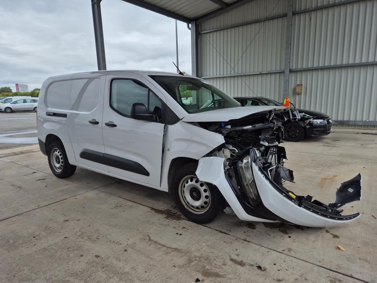 W0VEDYHP5RJ****** · 2024 OPEL Combo E Cargo