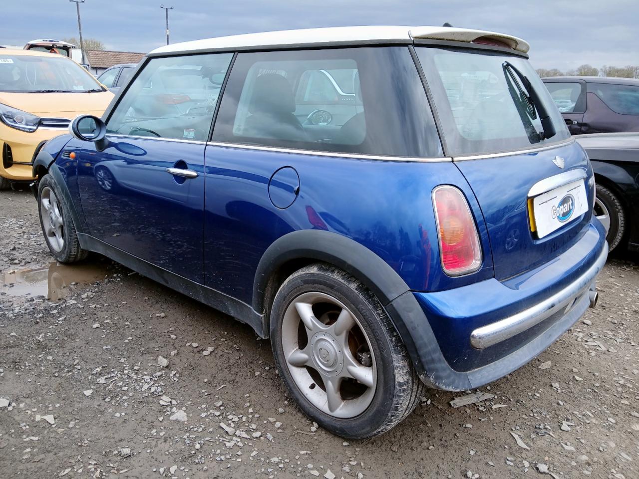 2004 MINI HATCHBACK · 4/15