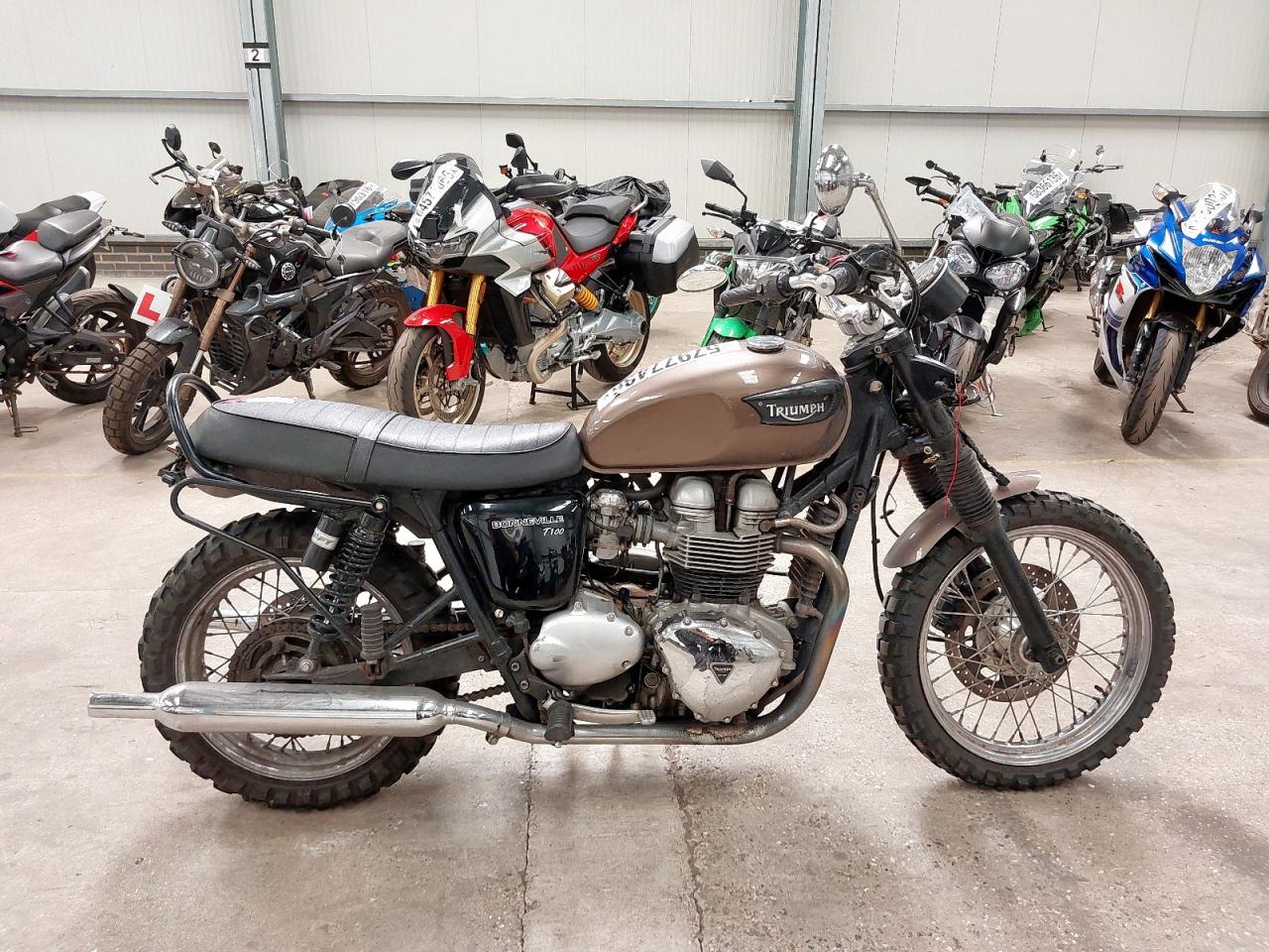 2003 TRIUMPH BONNEVILLE · 2/11