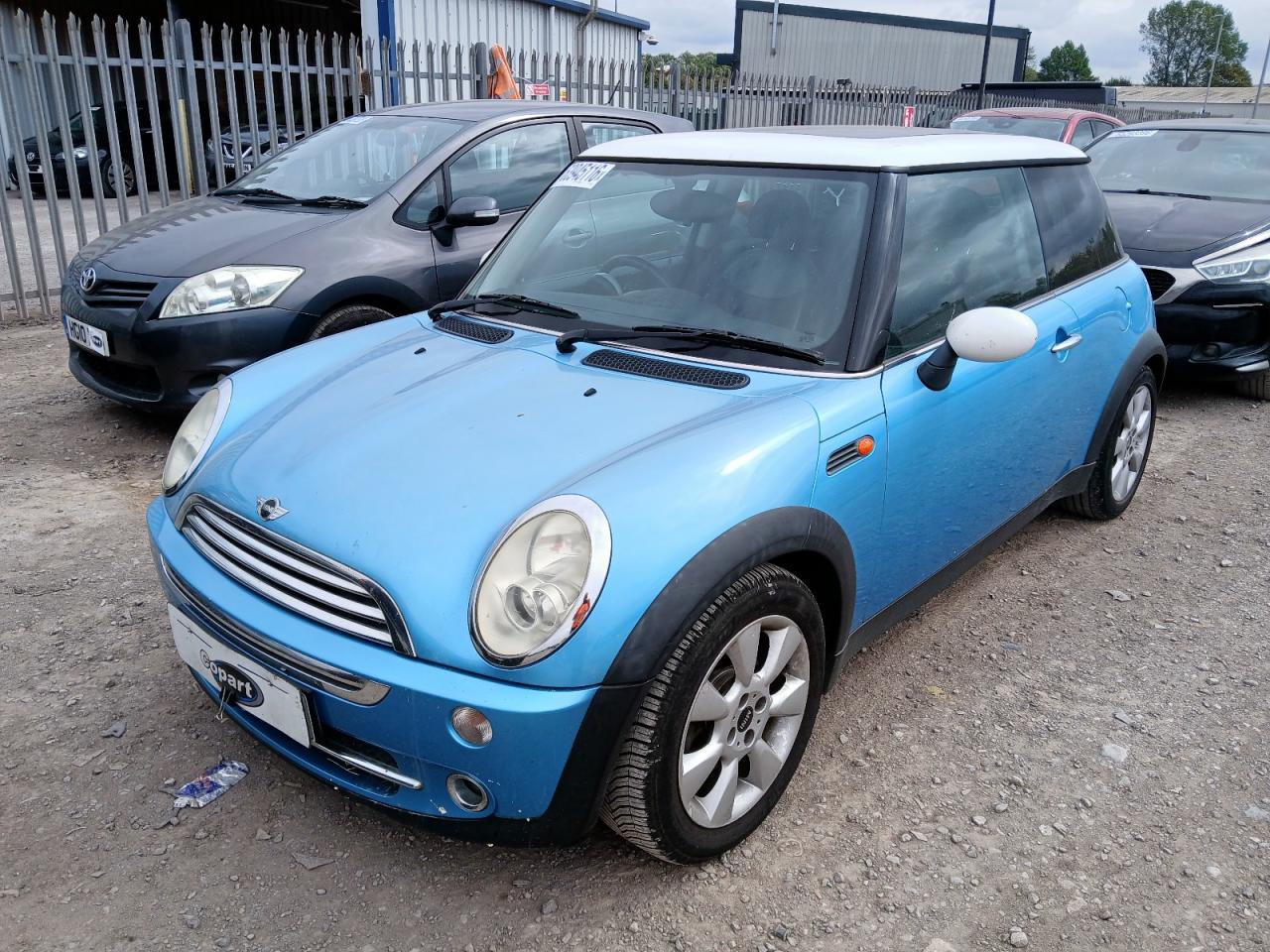 ***************** · 2004 MINI HATCHBACK