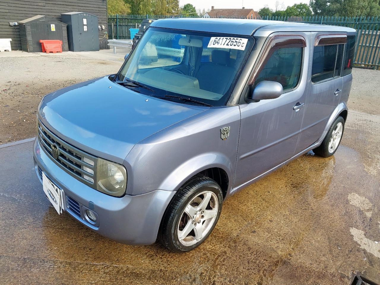2004 NISSAN CUBE