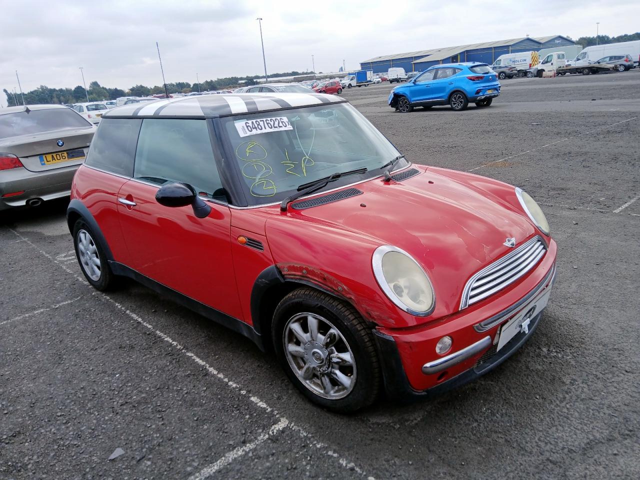 2004 MINI HATCHBACK · 2/12