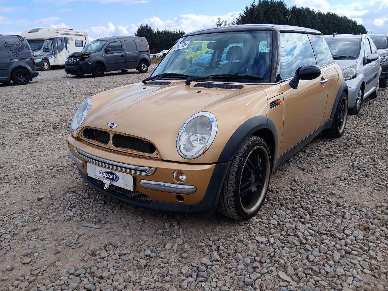 ***************** · 2004 MINI HATCHBACK