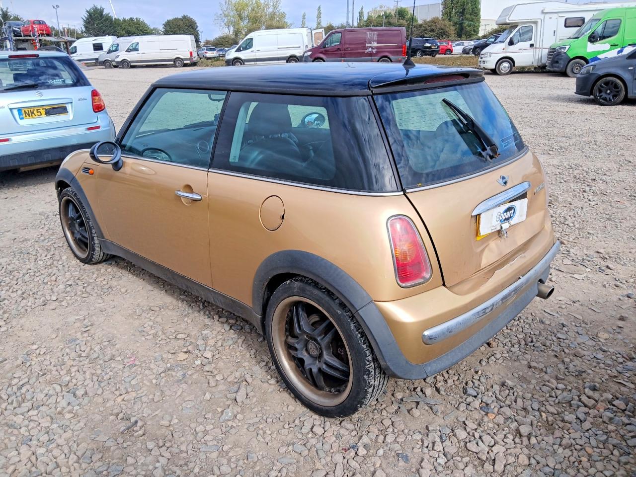 2004 MINI HATCHBACK · 4/13