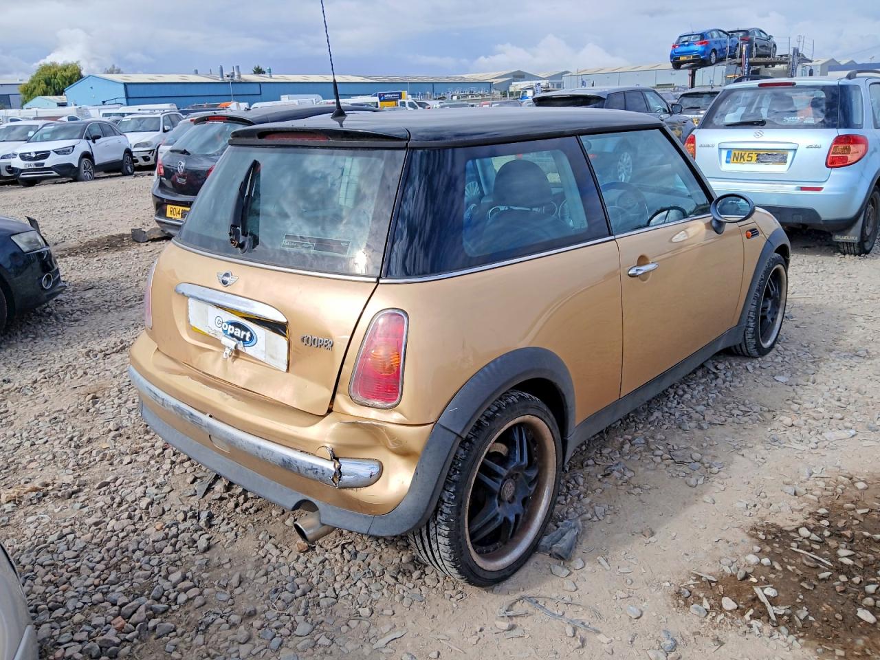2004 MINI HATCHBACK · 3/13