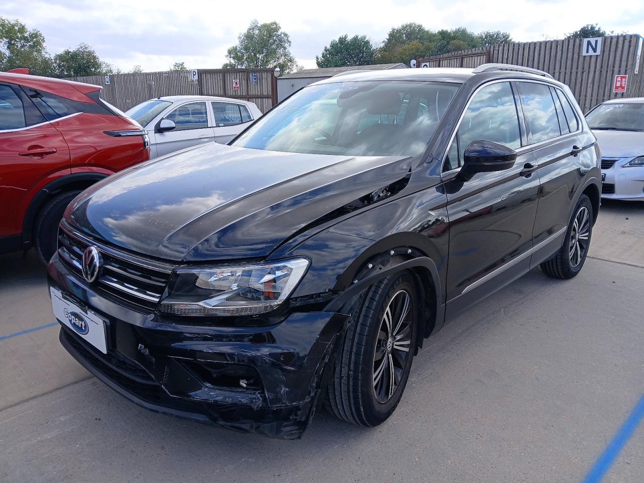 2018 VOLKSWAGEN TIGUAN SE