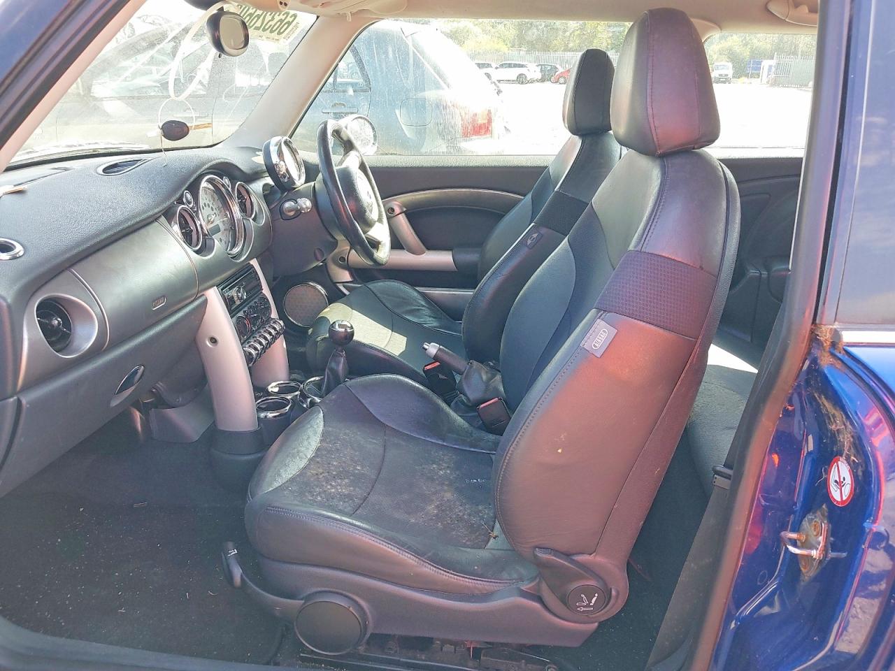 2004 MINI HATCHBACK · 5/18