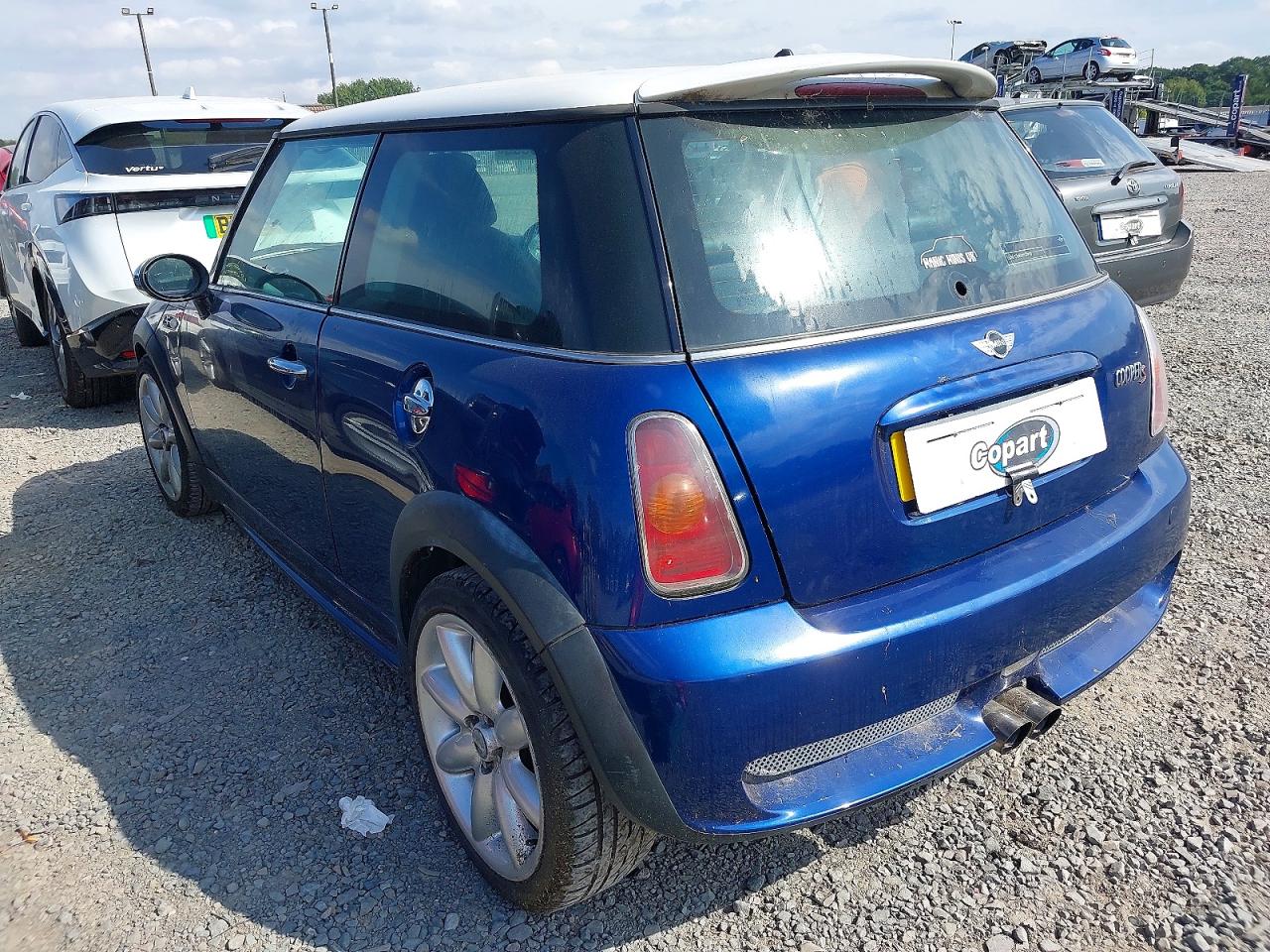 2004 MINI HATCHBACK · 4/18