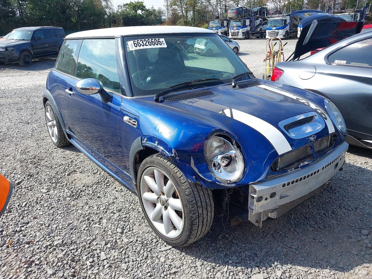 2004 MINI HATCHBACK · 2/18