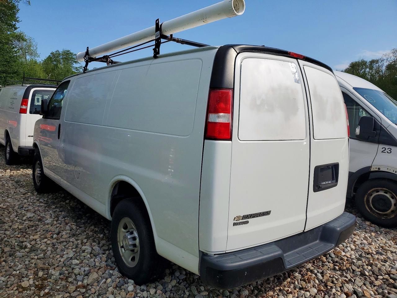 1GCWGAFG7L1267702 · 2020 CHEVROLET EXPRESS G2500 · 2/13