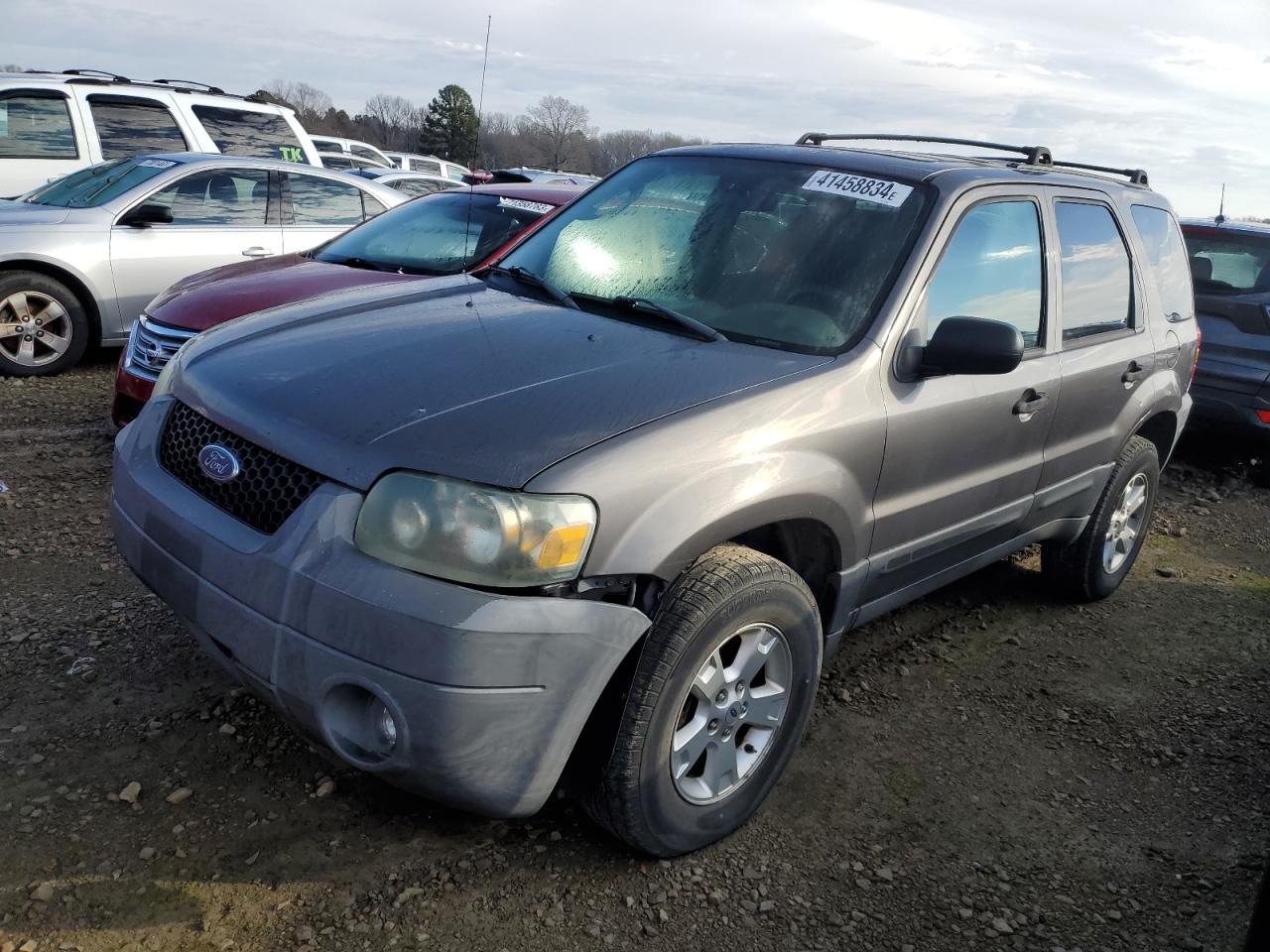 2005 FORD ESCAPE