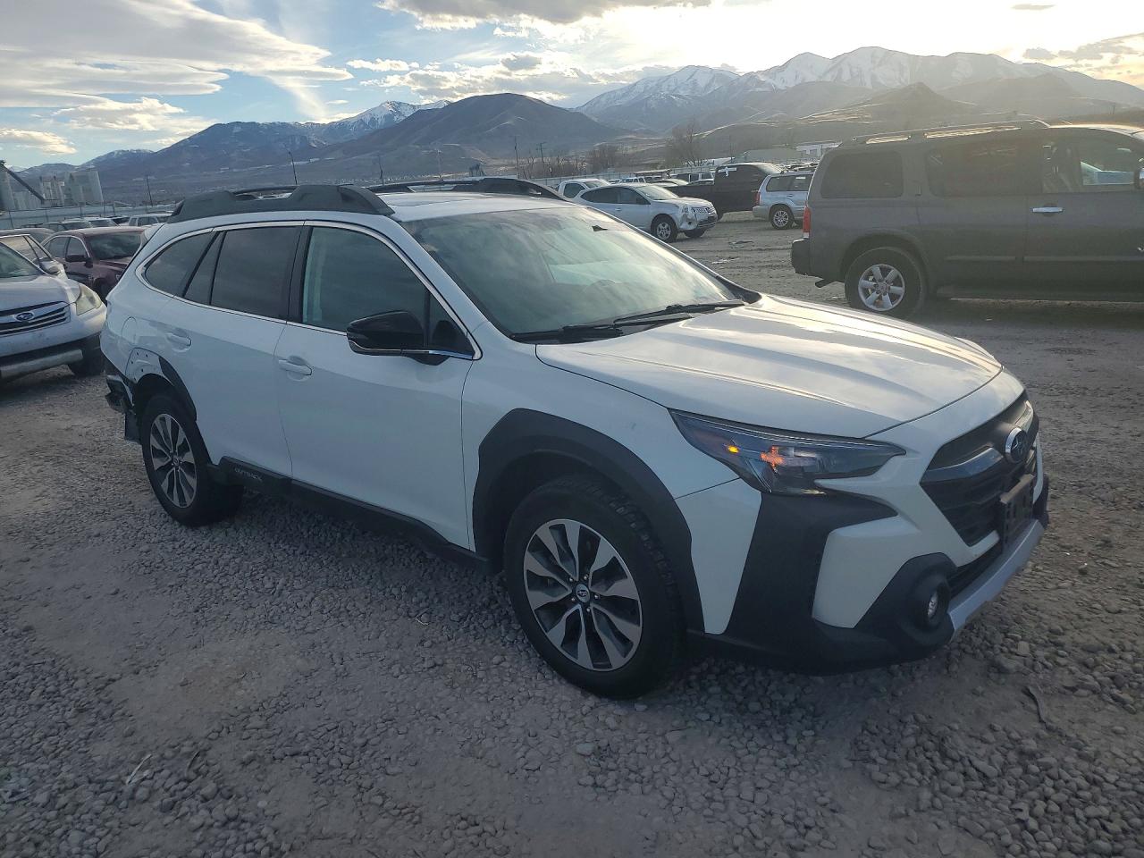 4S4BTANCXP3181069 · 2023 SUBARU OUTBACK · 4/13