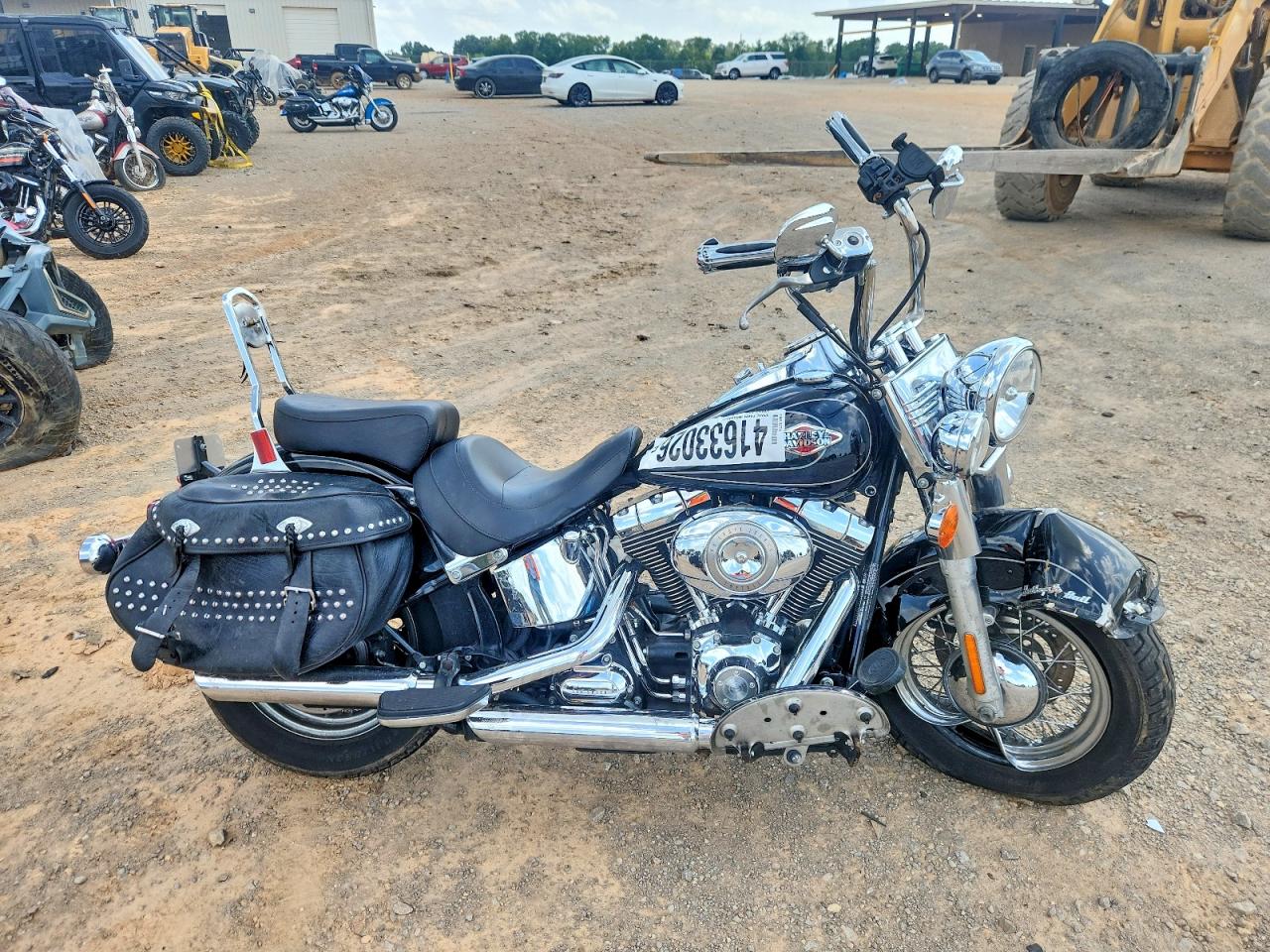 1HD1BW51XBB025982 · 2011 HARLEY-DAVIDSON FLSTC