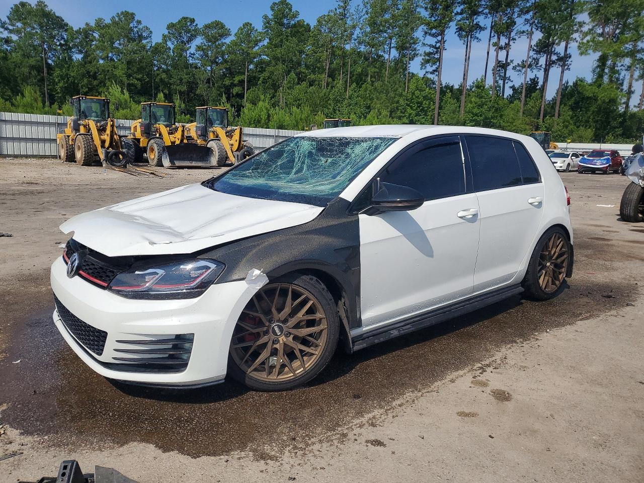 3VW4T7AU2HM062928 · 2017 VOLKSWAGEN GTI