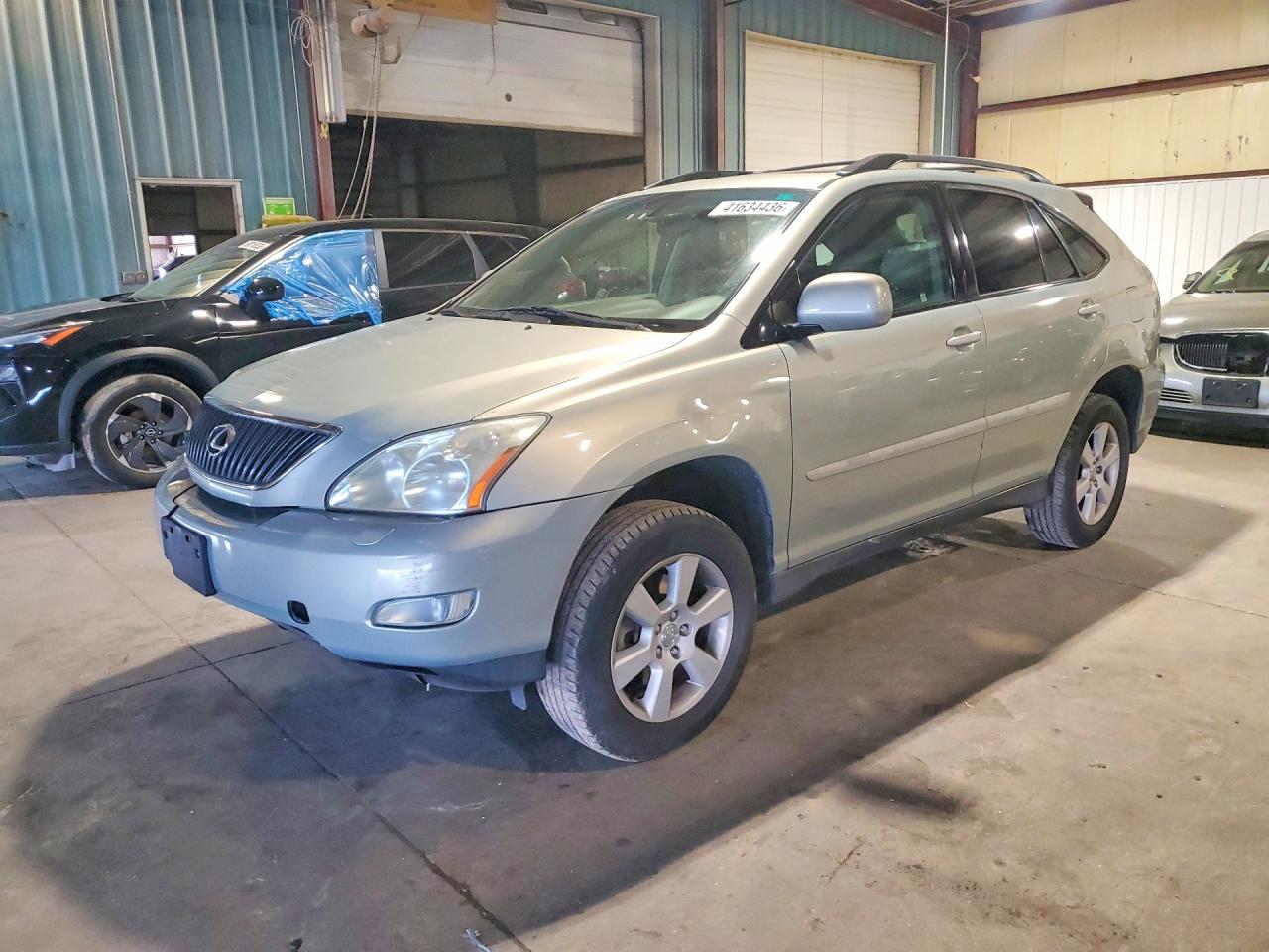 2T2HA31U25C044450 · 2005 LEXUS RX