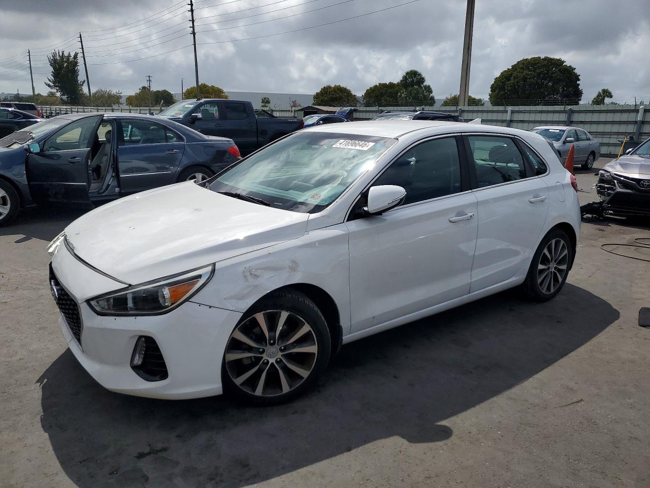 2018 HYUNDAI ELANTRA GT