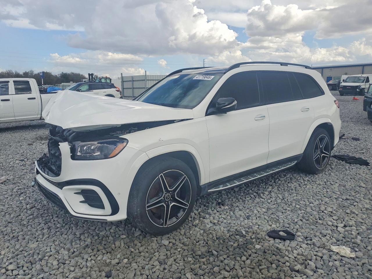 4JGFF5KEXRB104829 · 2024 MERCEDES-BENZ GLS