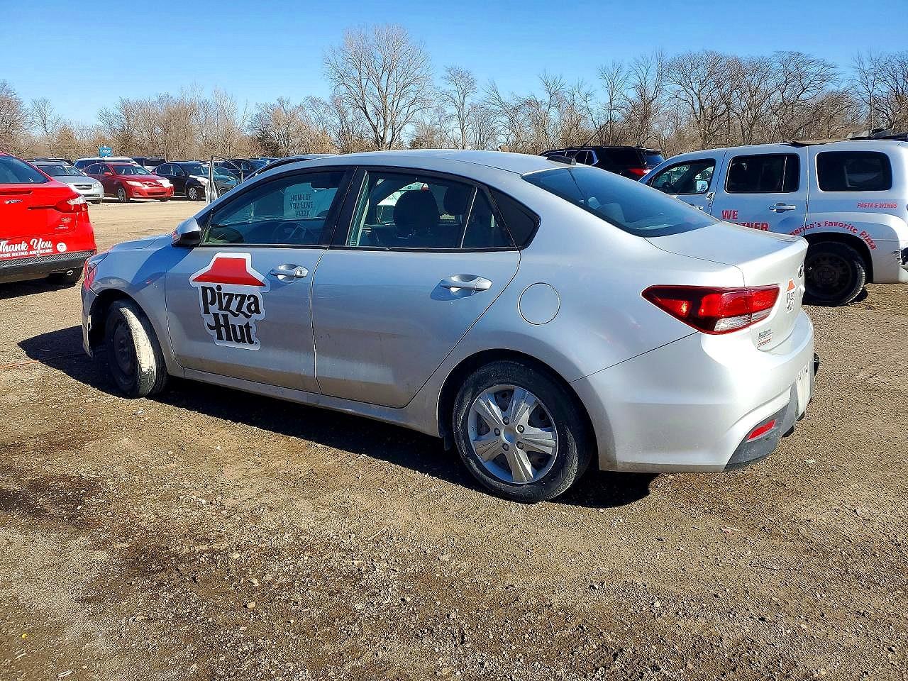 3KPA24AB6KE220839 · 2019 KIA RIO · 2/12
