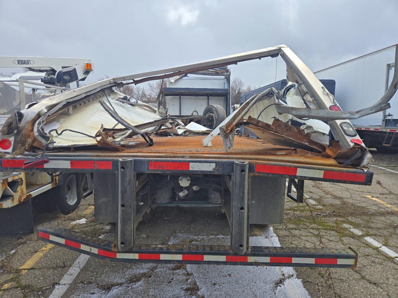 3ALHCYFE1MDMS5708 · 2021 FREIGHTLINER M2 · 6/13