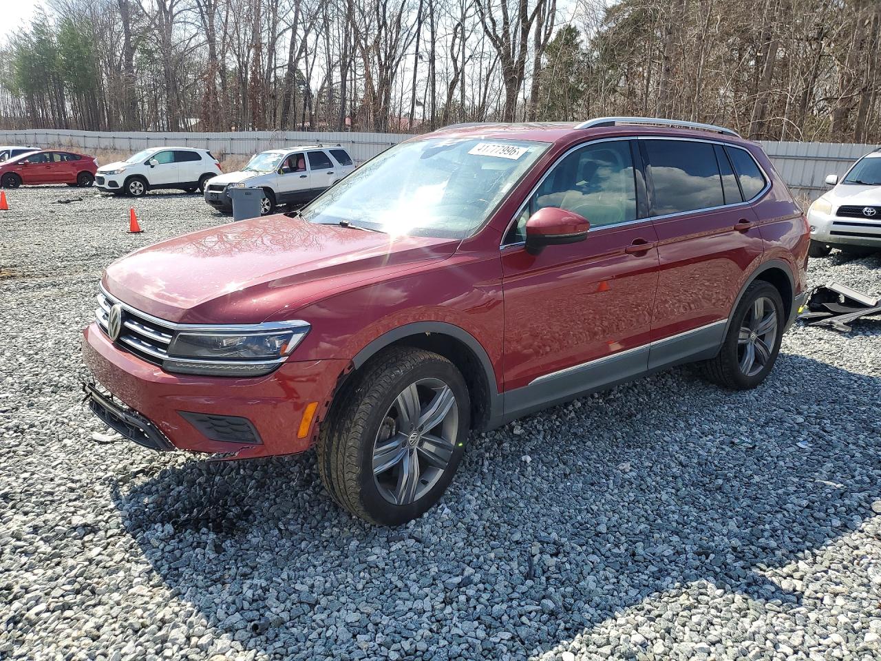 3VV4B7AX4KM156527 · 2019 VOLKSWAGEN TIGUAN