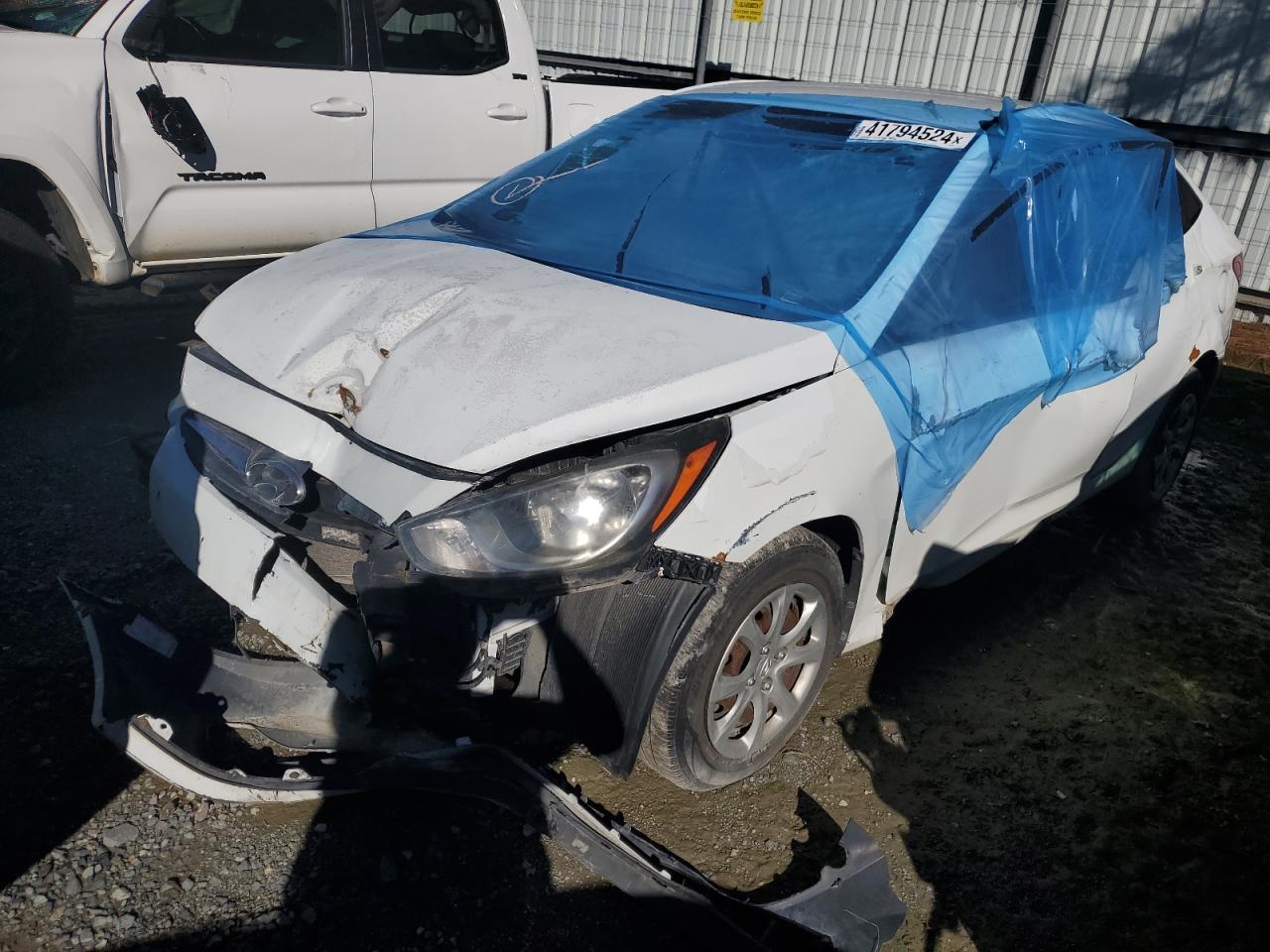 KMHCT4AE8EU684992 · 2014 HYUNDAI ACCENT
