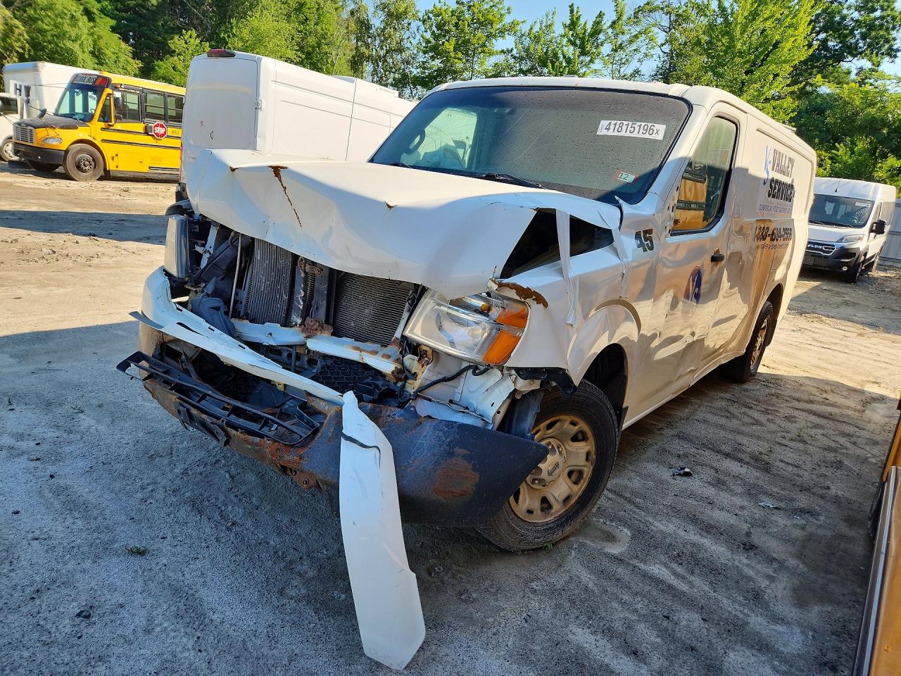 1N6BF0KLXFN807472 · 2015 NISSAN NV