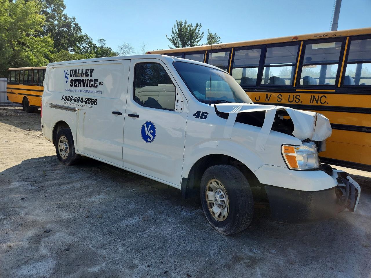 1N6BF0KLXFN807472 · 2015 NISSAN NV · 4/13