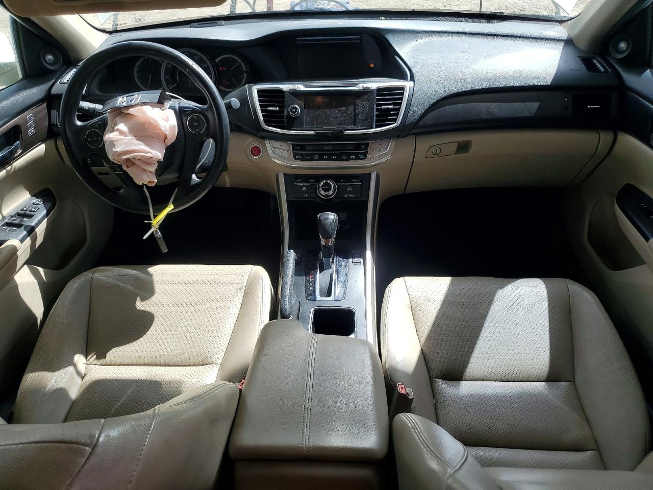 1HGCR2F87FA268298 · 2015 HONDA ACCORD · 8/12