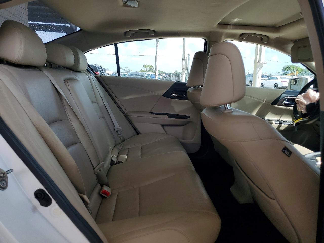1HGCR2F87FA268298 · 2015 HONDA ACCORD · 10/12