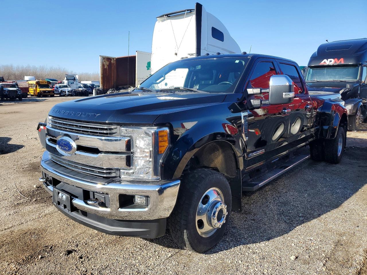 1FT8W3DT3HEE40199 · 2017 FORD F350