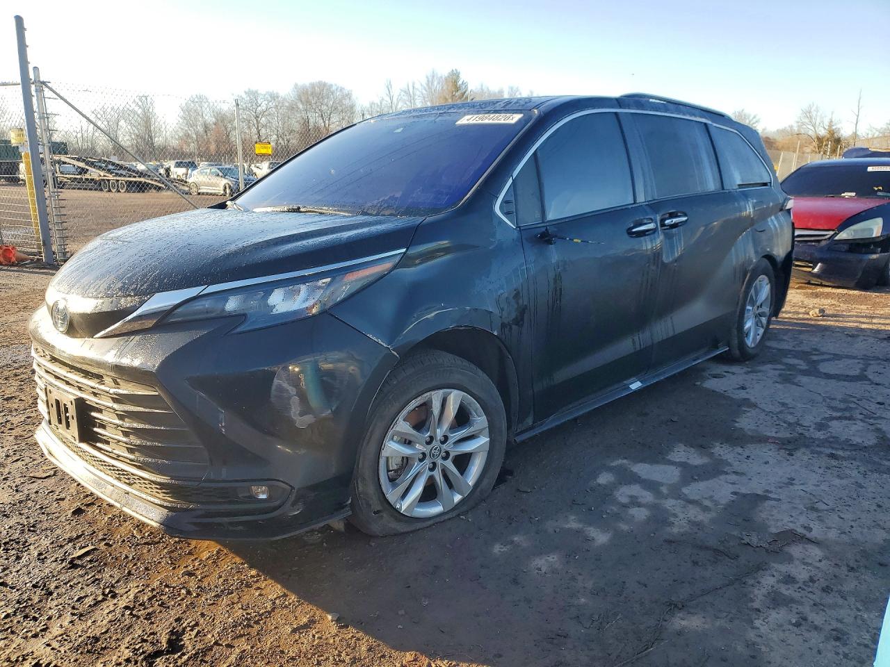 5TDJSKFC2SS216556 · 2025 TOYOTA SIENNA