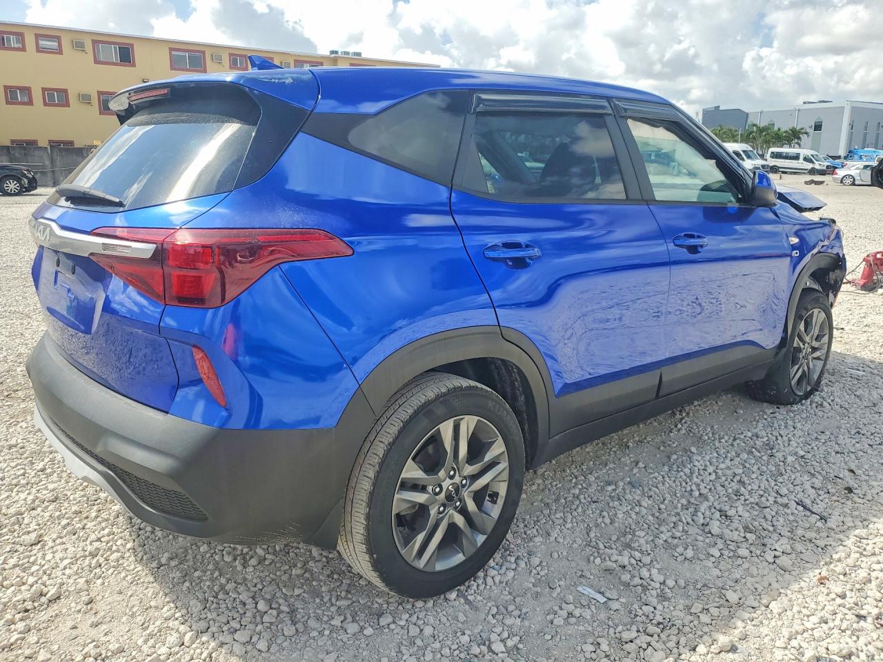 KNDEPCAAXN7345691 · 2022 KIA SELTOS · 3/13