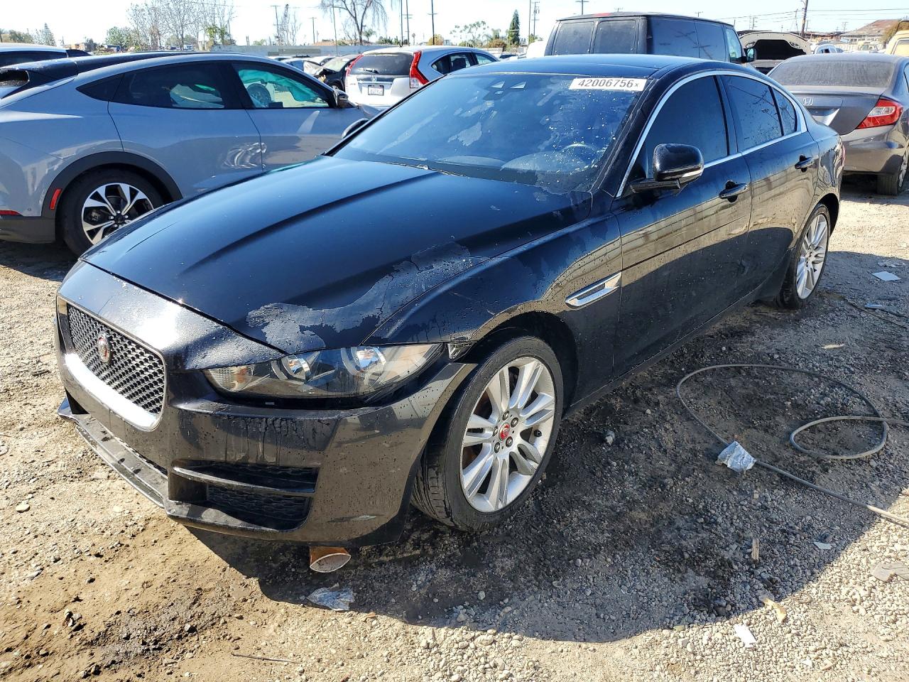 SAJAS4FX0KCP52732 · 2019 JAGUAR XE
