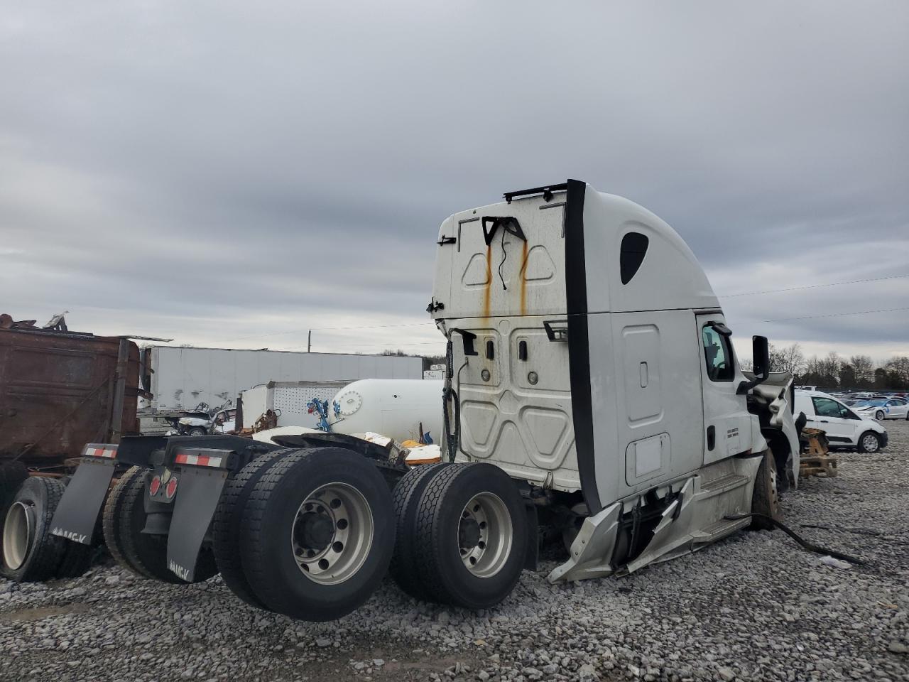 3AKJHHDR8JSJJ0893 · 2018 FREIGHTLINER CASCADIA 1 · 4/10