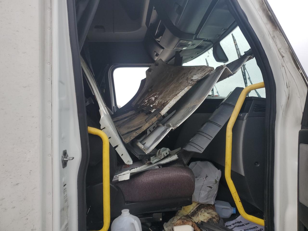 3AKJHHDR8JSJJ0893 · 2018 FREIGHTLINER CASCADIA 1 · 5/10