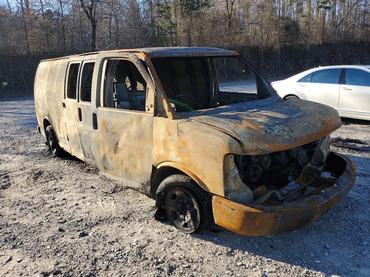 1GCHG39UX41220770 · 2004 CHEVROLET EXPRESS G3500 · 4/11