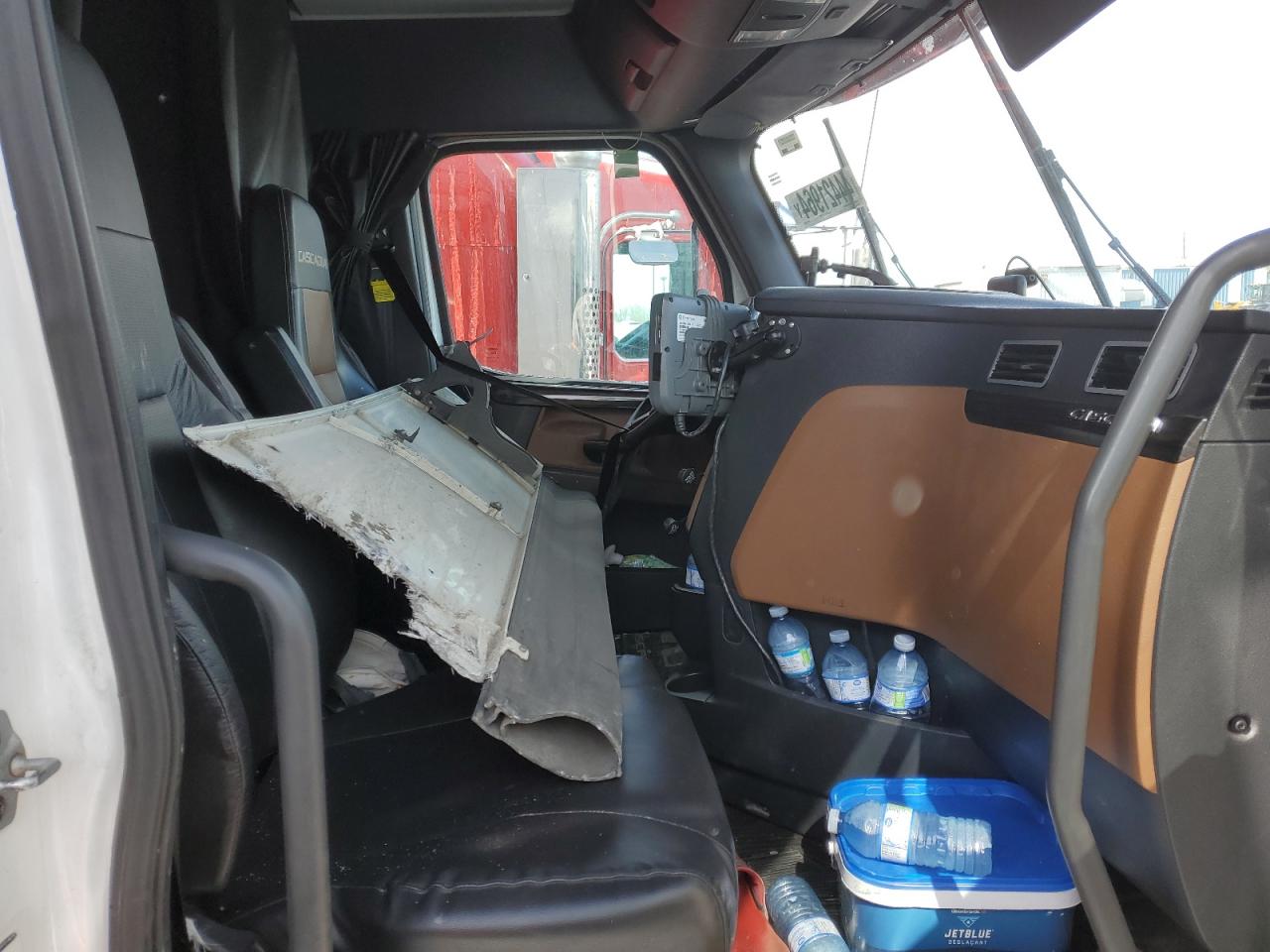 3AKJHHDR4KSKC6069 · 2019 FREIGHTLINER CASCADIA 126 · 5/10
