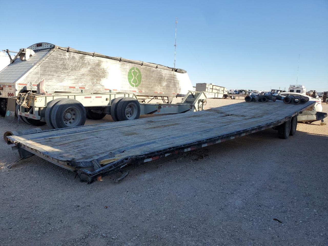 4P53F4526P1394014 · 2023 PJ FLATBED · 2/10