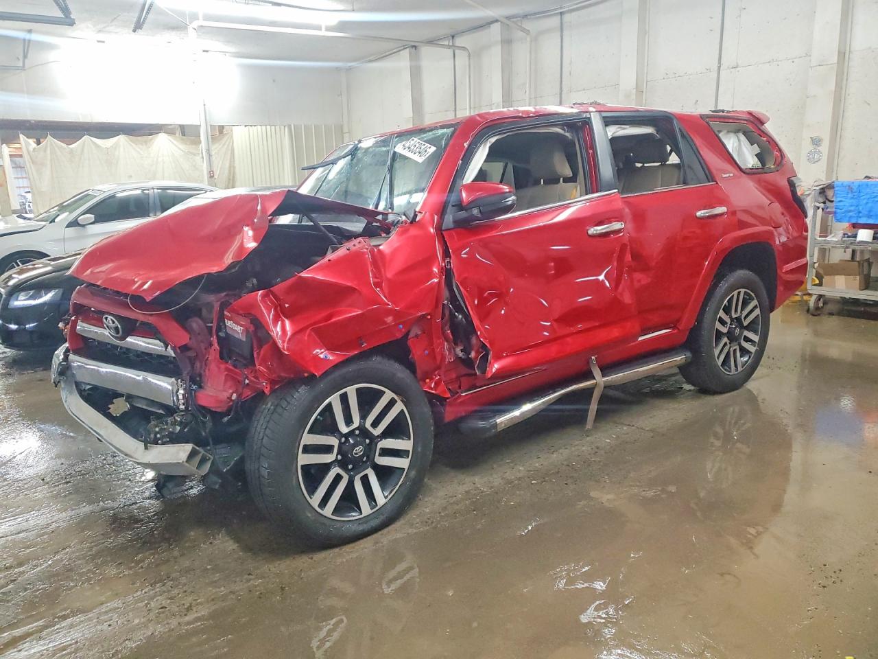 JTEBU5JR7J5578541 · 2018 TOYOTA 4RUNNER