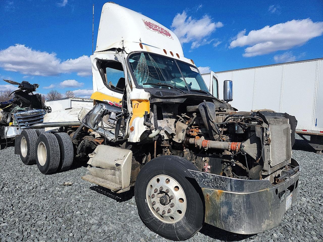 2013 FREIGHTLINER CASCADIA