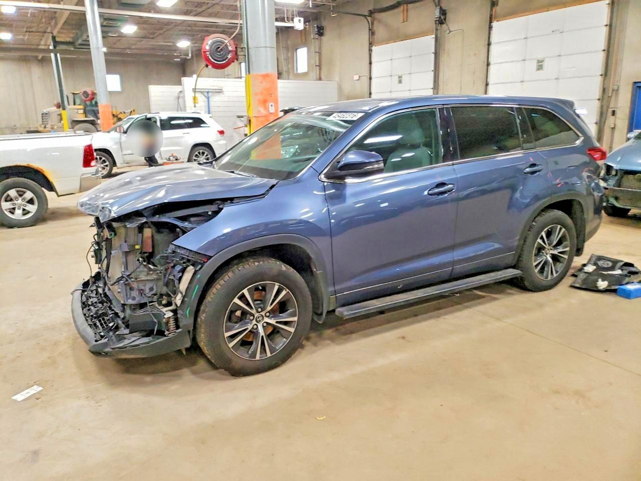 5TDBZRFH5JS841231 · 2018 TOYOTA HIGHLANDER