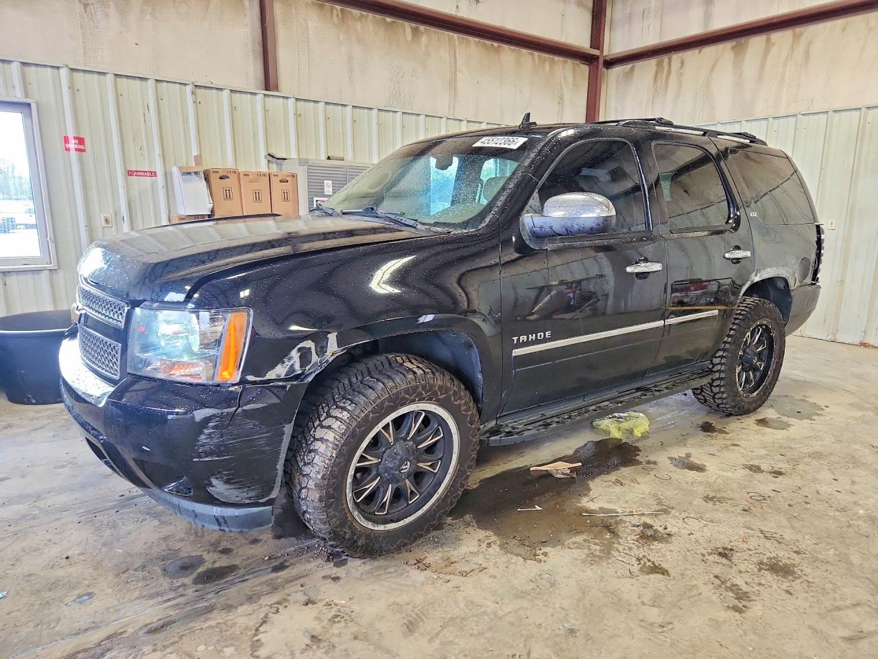 1GNSKCE07BR297075 · 2011 CHEVROLET TAHOE