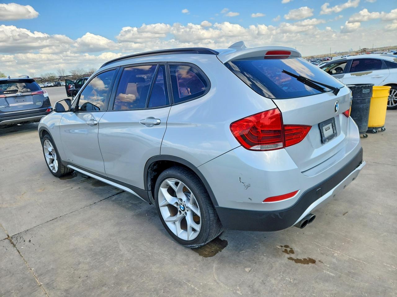 WBAVM1C55DVW41898 · 2013 BMW X1 · 2/12