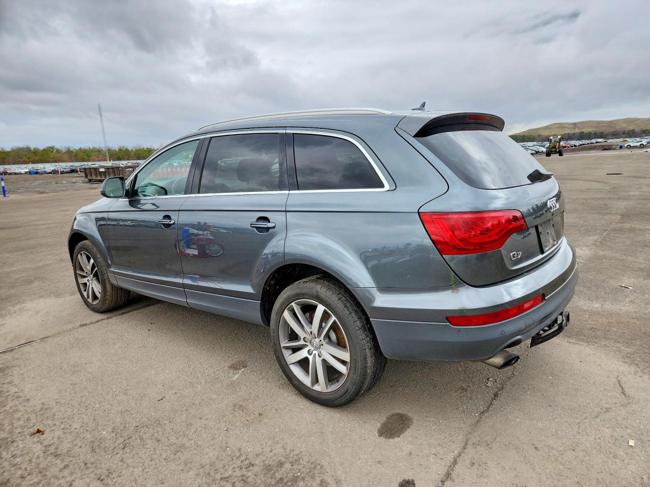 WA1LGAFEXDD015647 · 2013 AUDI Q7 · 2/13