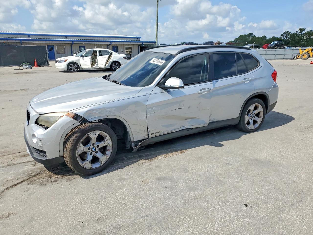 WBAVM1C53EVW49371 · 2014 BMW X1