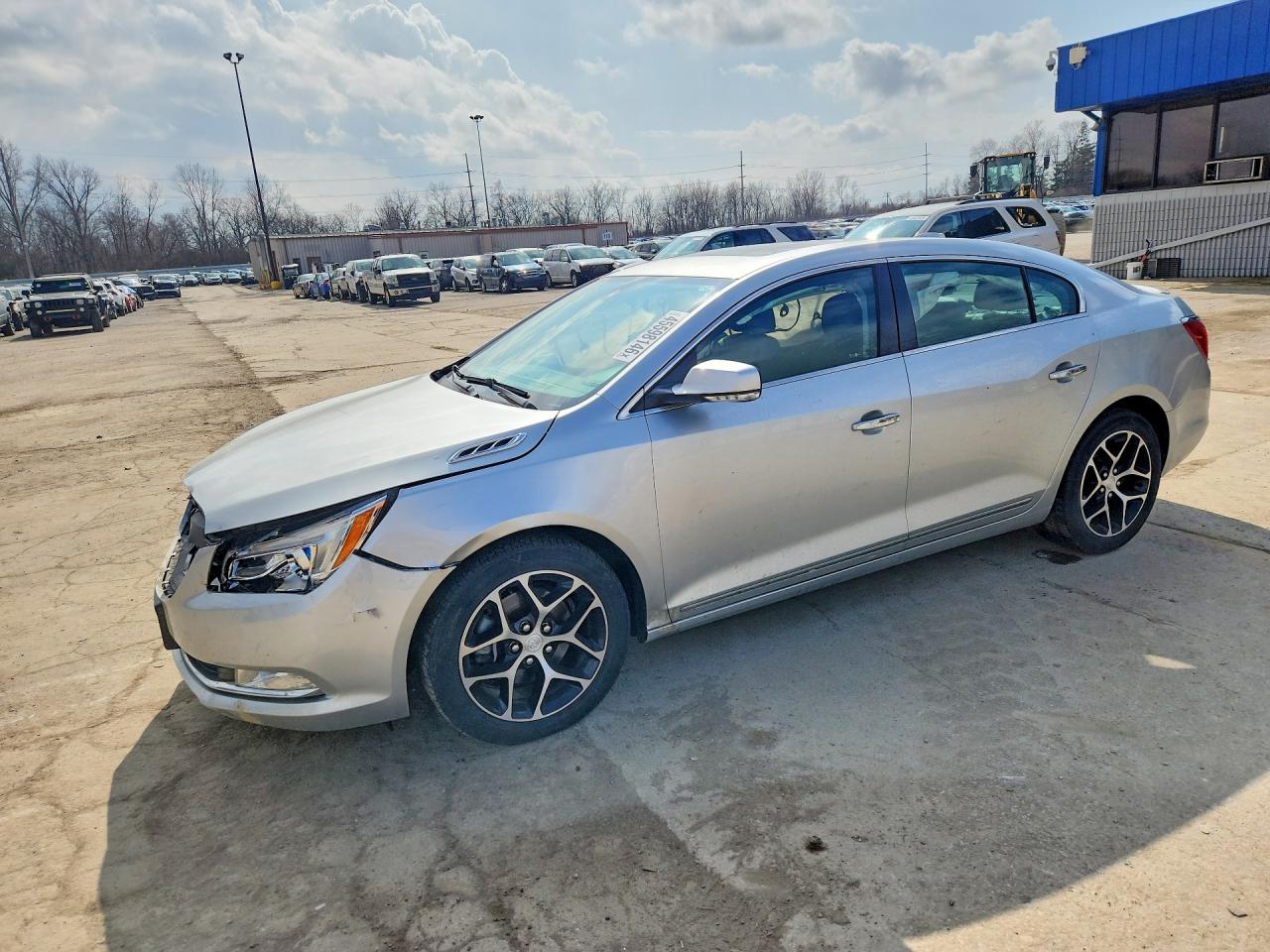 1G4G45G33GF220686 · 2016 BUICK LACROSSE