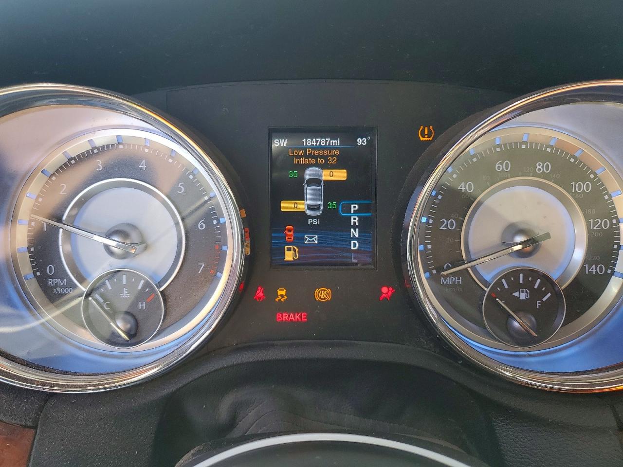2C3CCAAG8EH361392 · 2014 CHRYSLER 300 · 9/13