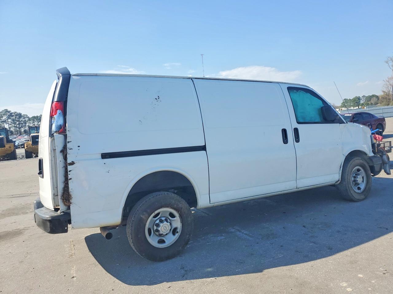 1GCWGAFP3J1339623 · 2018 CHEVROLET EXPRESS G2500 · 3/13