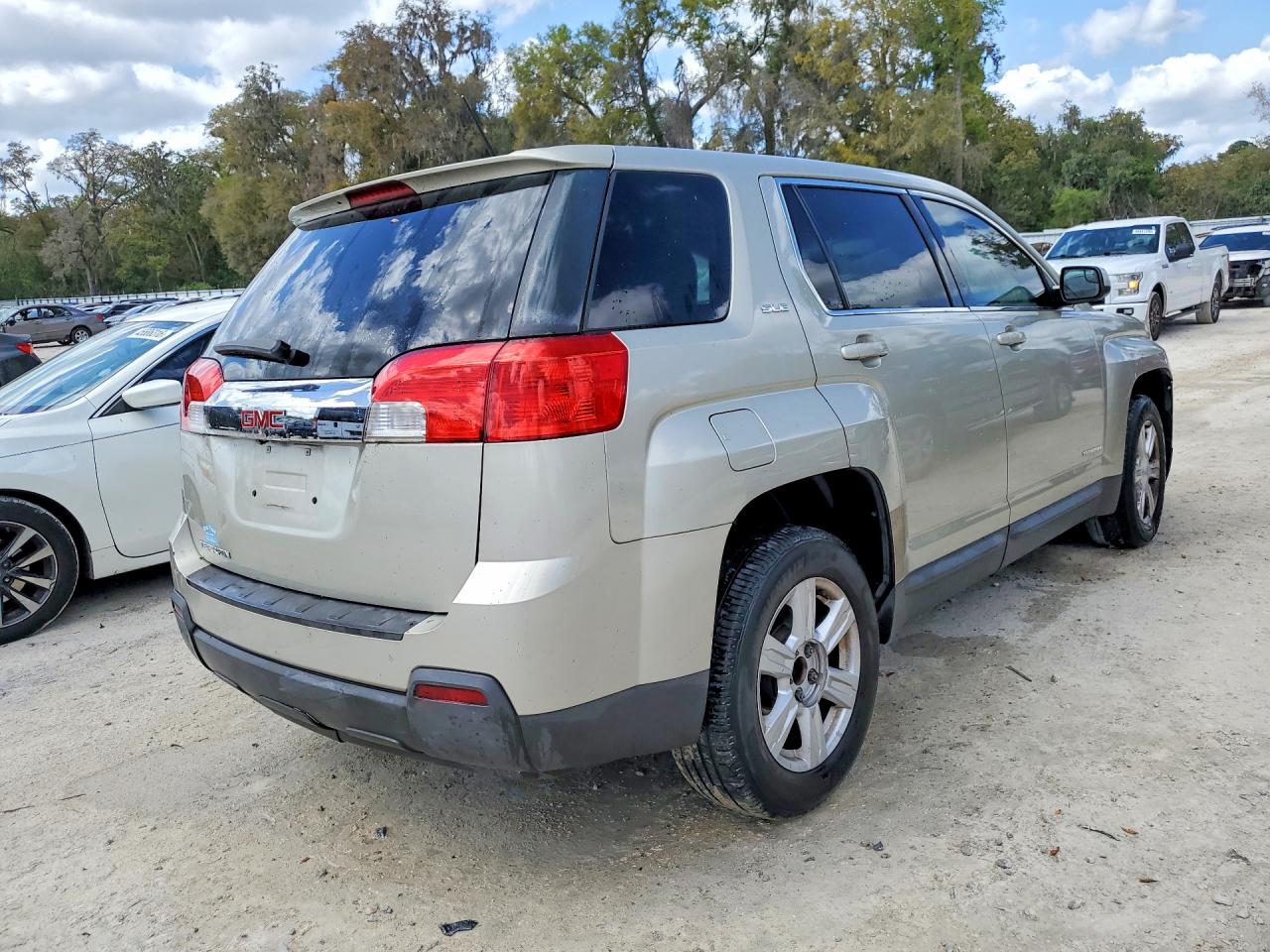 2GKALMEK3E6290461 · 2014 GMC TERRAIN · 3/13