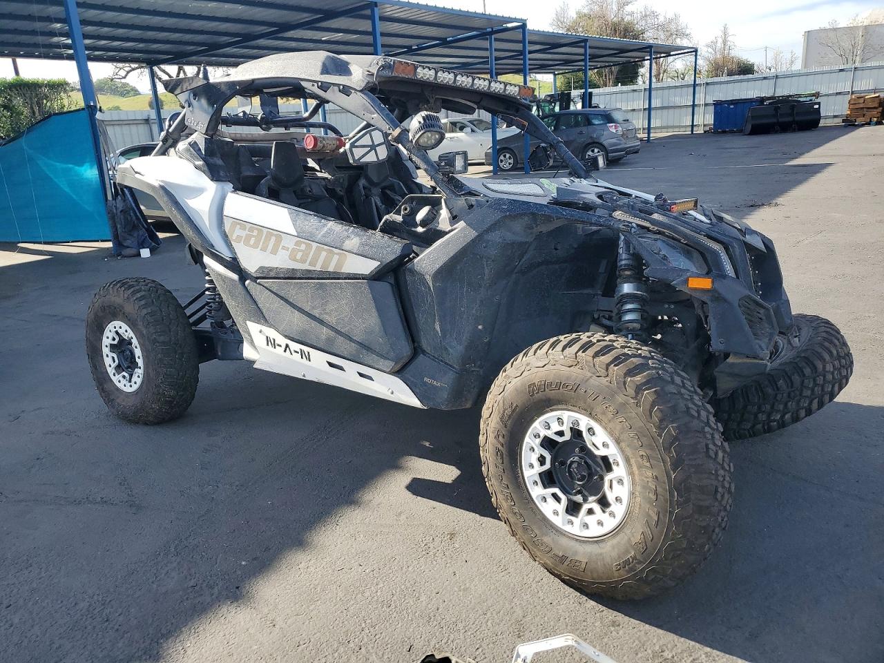 3JBVGAV27PE000163 · 2023 CAN-AM MAVERICK X3